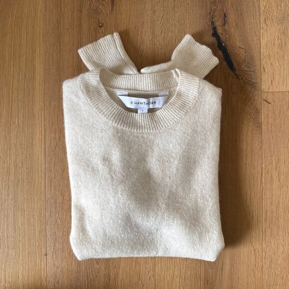 100% Cashmere Sweater Women’s Small Cream Tan Freckled Soft Classic Luxury - Picture 2 of 16